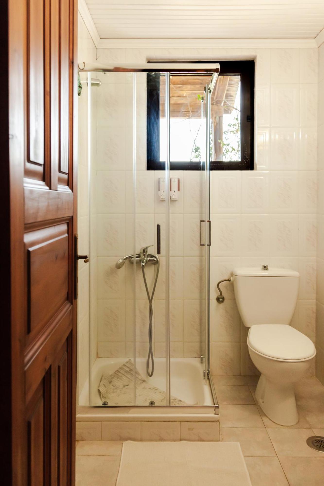 Amnisiades Apartments كارتيروس المظهر الخارجي الصورة