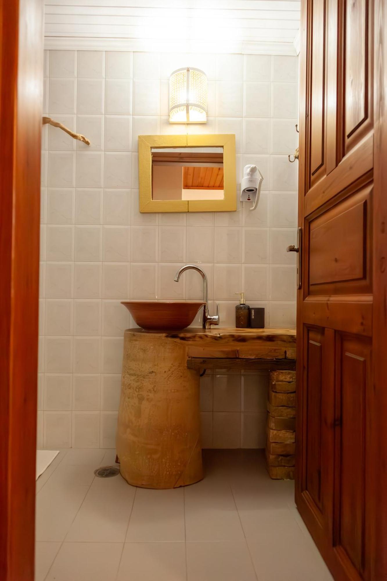 Amnisiades Apartments كارتيروس المظهر الخارجي الصورة